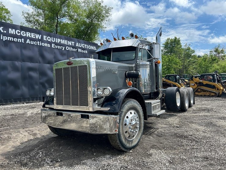 1984-peterbilt-359-image-8