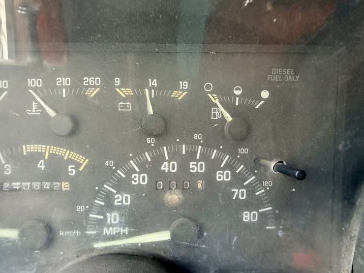 1993-chevrolet-k2500-image-48