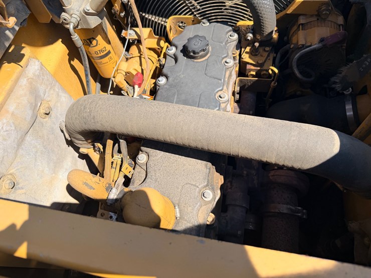 2010-caterpillar-328d-image-19