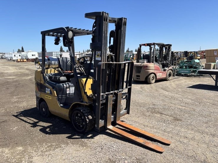 2020-caterpillar-2c6000-image-2