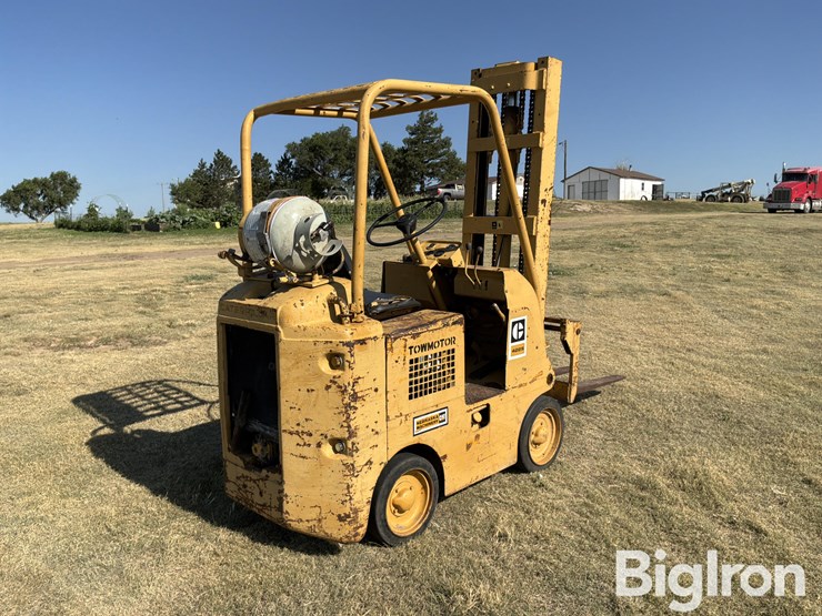 caterpillar-422s-image-5