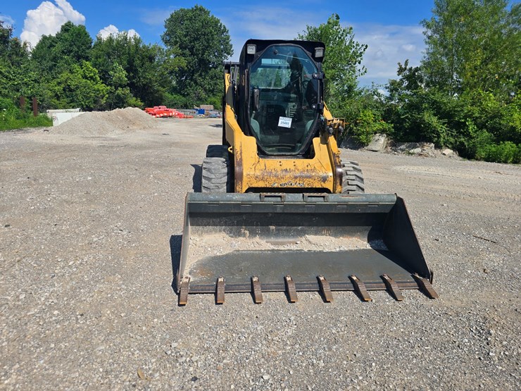 caterpillar-262c-image-21