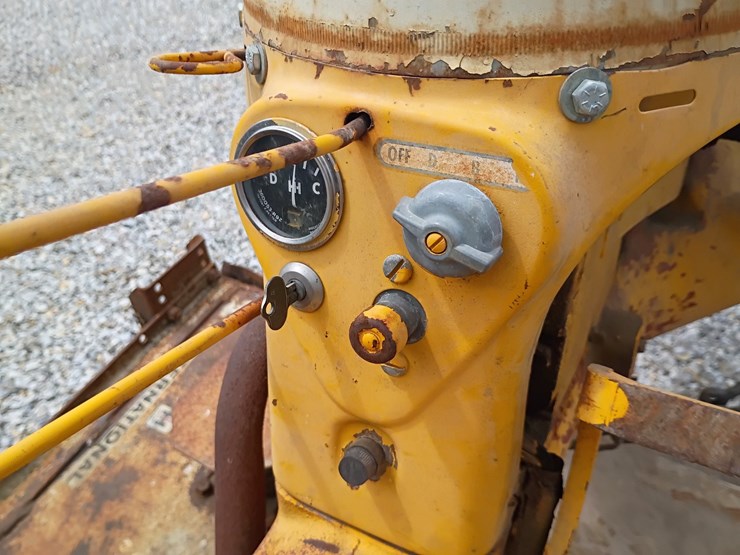 1966-international-cub-image-26