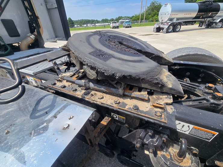 2019-kenworth-t680-image-77