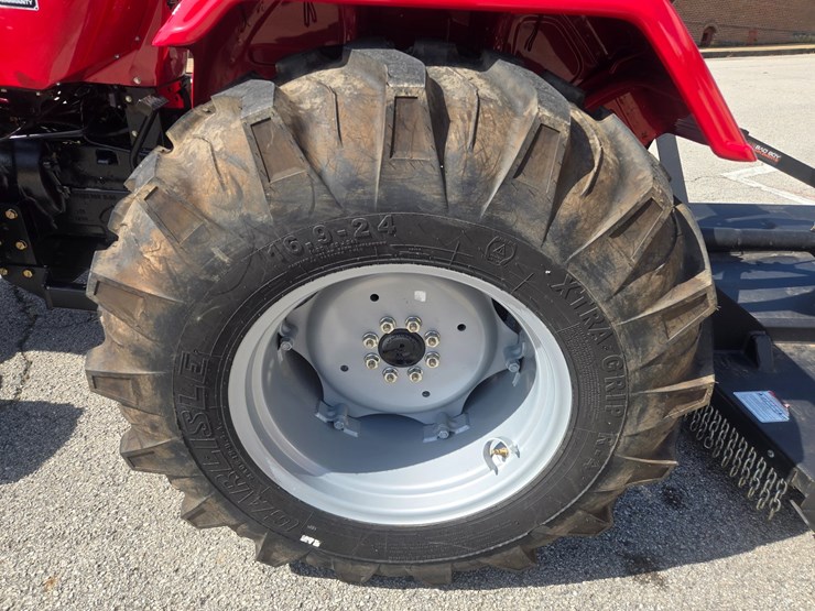 2023-mahindra-4550-image-63