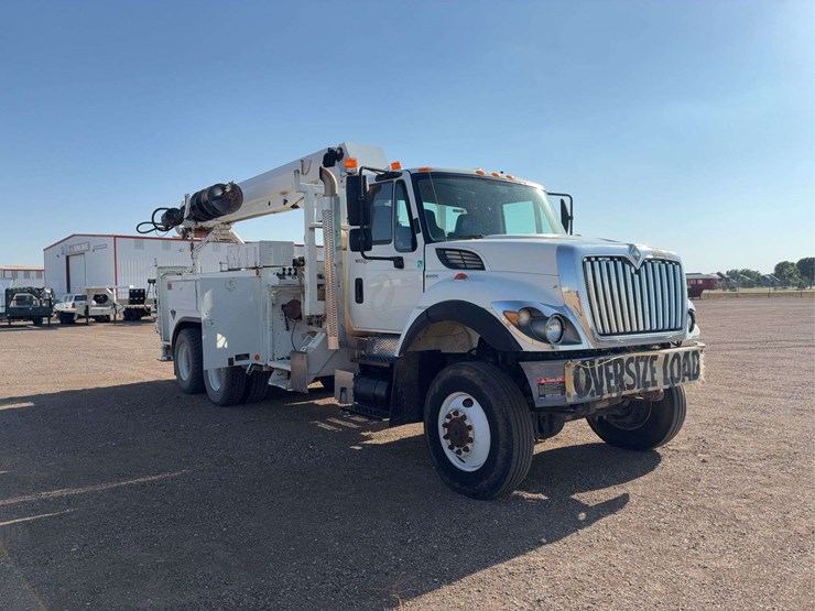 2009-international-workstar-7400-image-2