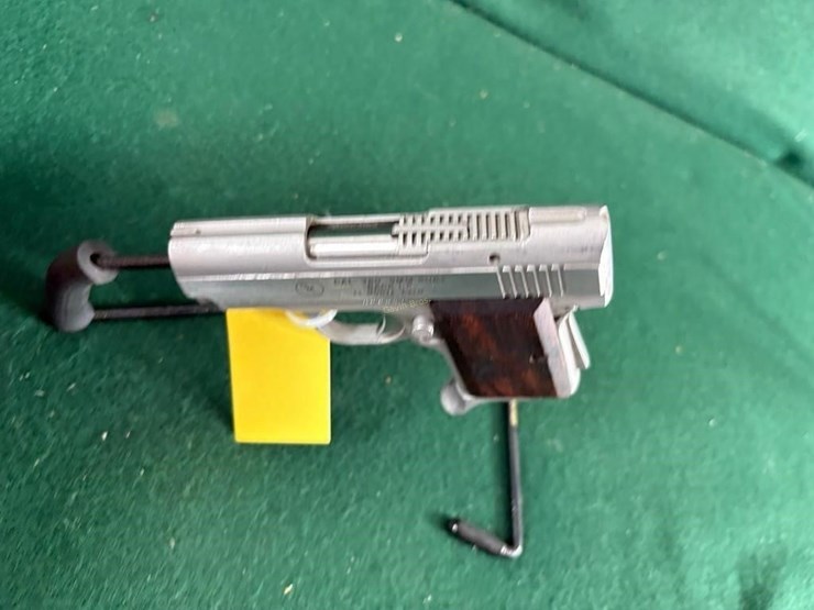 omc-cal.-380-9mm-kurz-pistol-image-7