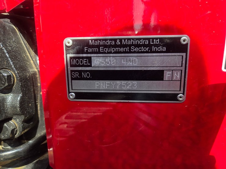 2023-mahindra-4550-image-98