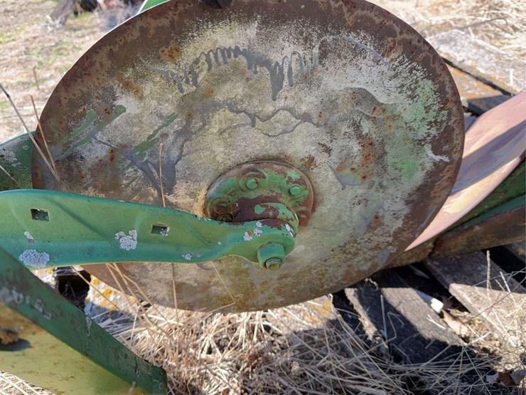 john-deere-no.-44-three-point-three-bottom-plow-image-27