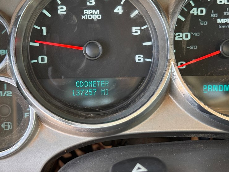 2010-chevrolet-silverado-3500hd-image-18