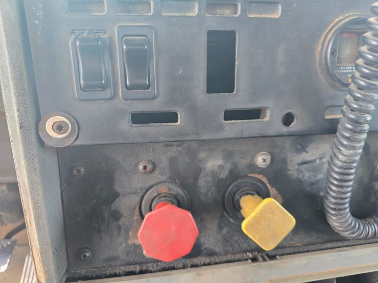 1994-mack-ch613-image-88