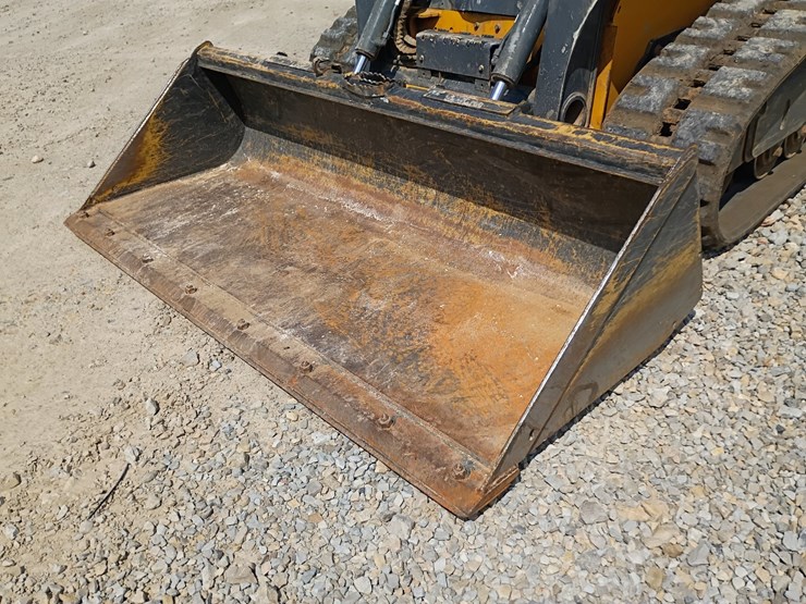 deere-325g-image-56