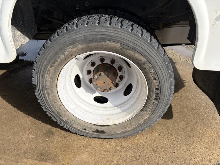 2012-ford-f450-image-5
