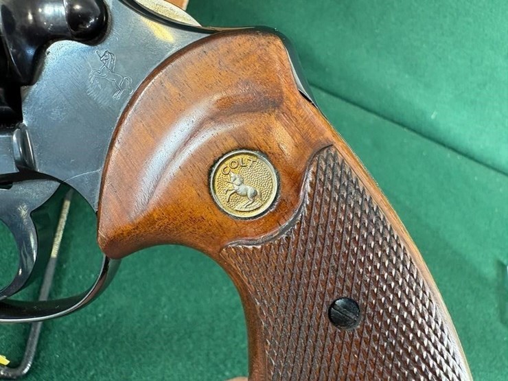 colt-python-357-mag-ctg-revolver-image-10