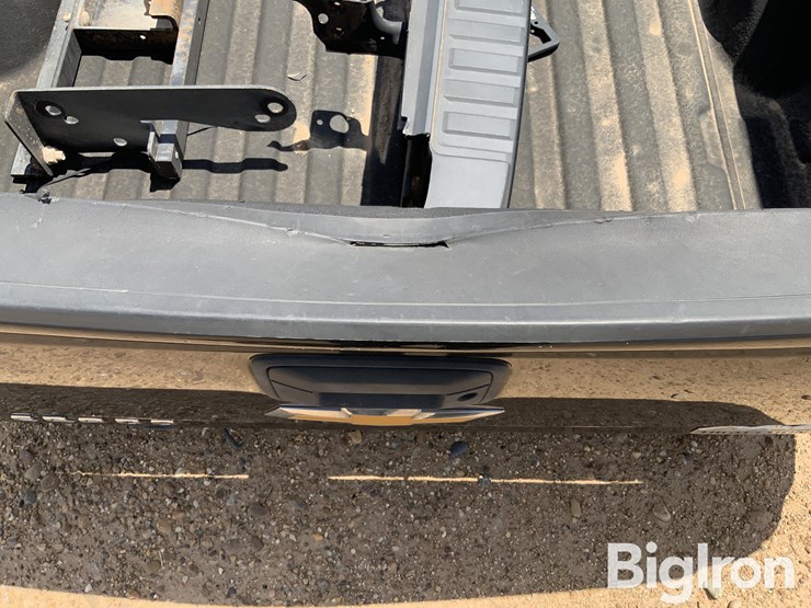 2019-chevrolet-2500-image-13