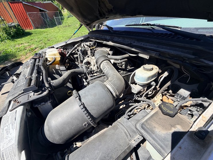 2003-ford-f550-image-24