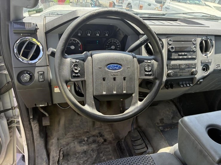 2016-ford-f450-image-17