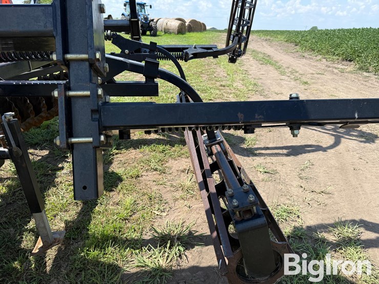 case-ih-330-image-14