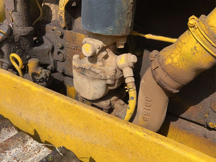 caterpillar-r4-image-16