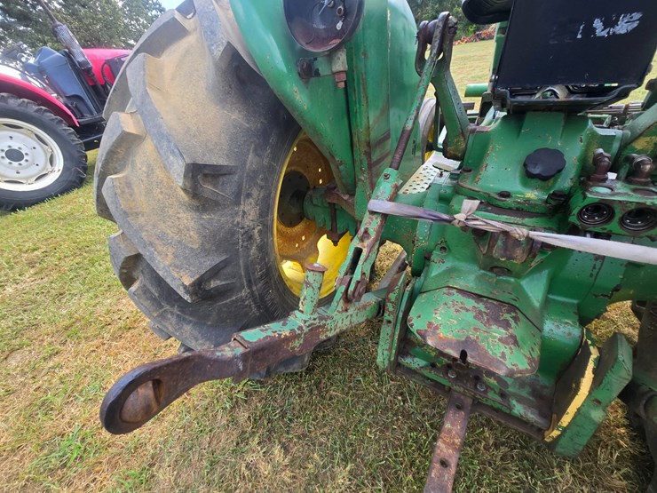 john-deere-2240-image-34