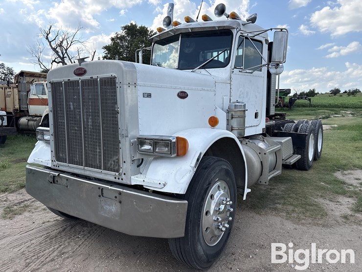 1982-peterbilt-359-image-1