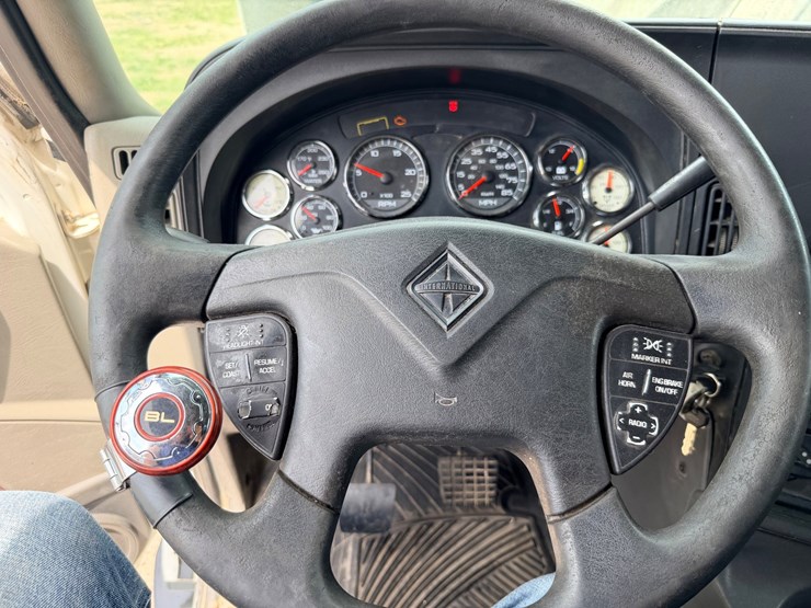 2014-international-prostar-image-110