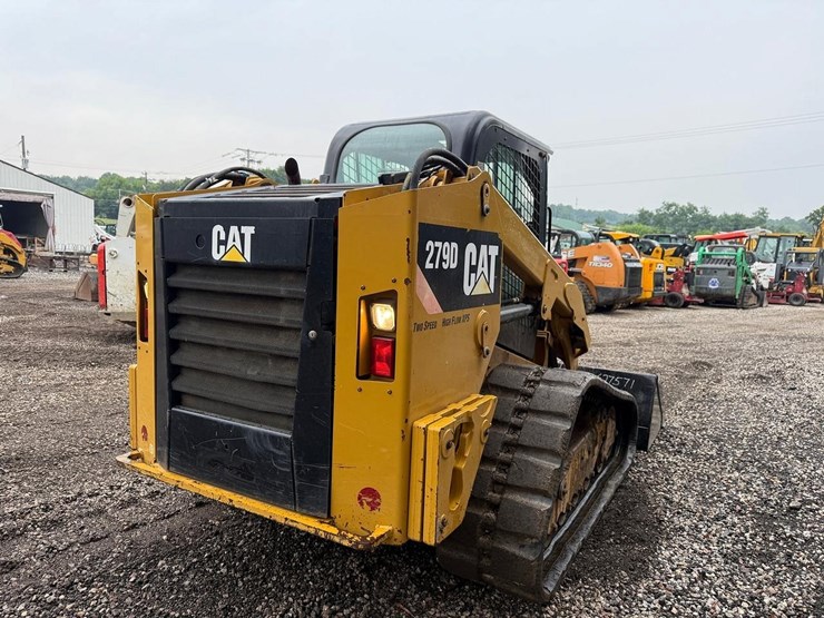 2015-caterpillar-279d-image-4