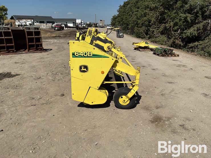 2006-john-deere-640b-image-4