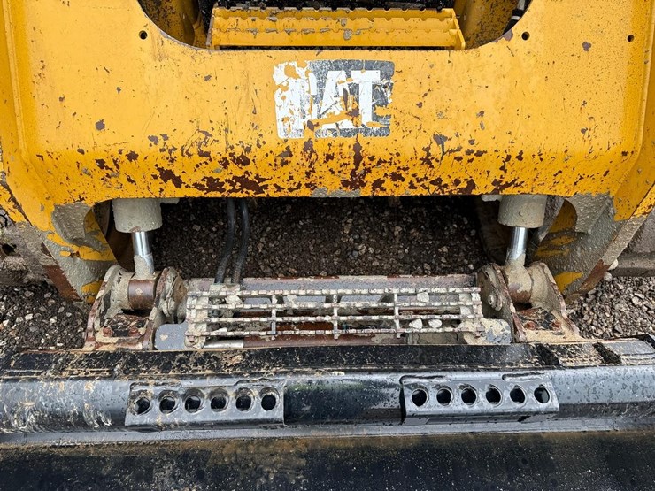 2015-caterpillar-279d-image-10