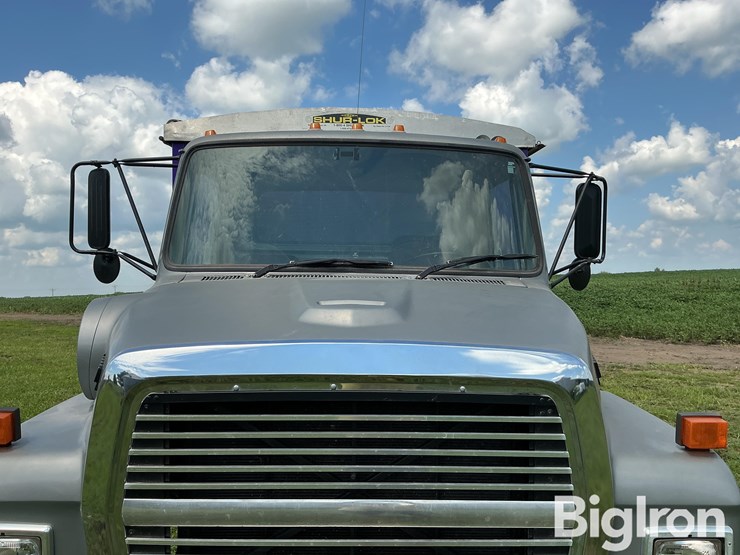 1989-ford-l800-image-15