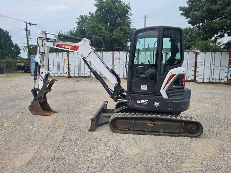 2022-bobcat-e35-image-7