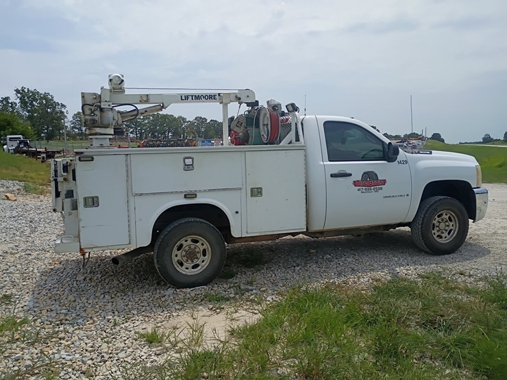 2008-chevrolet-silverado-3500-image-10