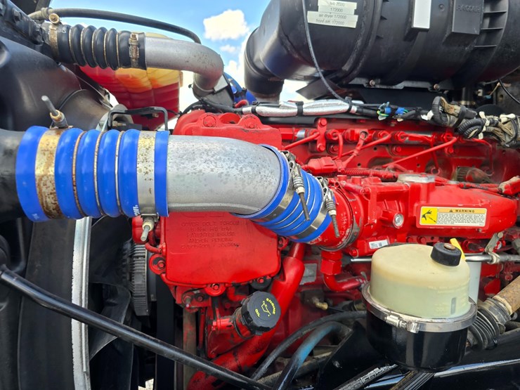 2015-kenworth-t800-image-35