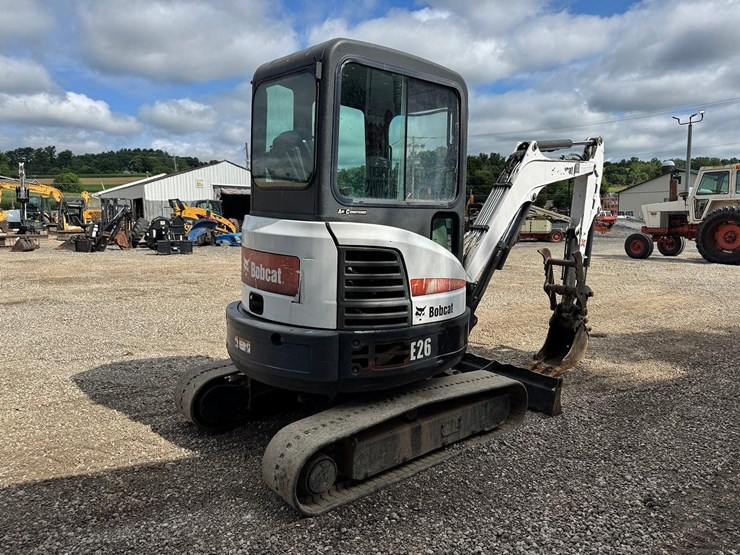 2013-bobcat-e26-image-6