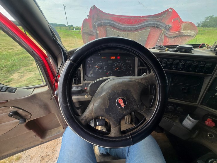 2007-kenworth-t2000-image-77