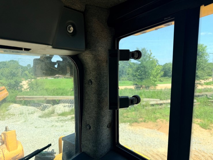 2017-deere-950k-image-47