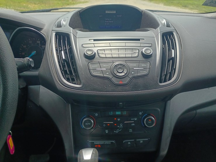2017-ford-escape-image-41