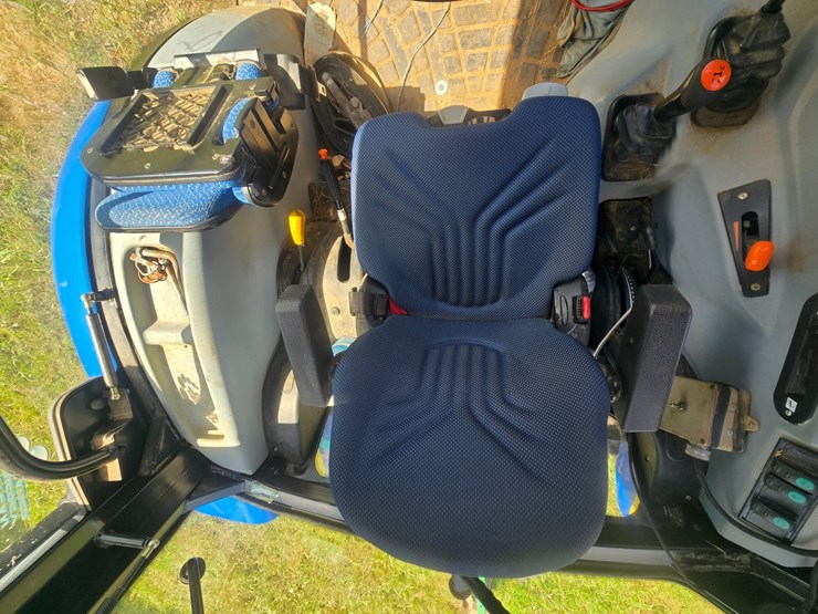 2021-new-holland-workmaster-65-image-32