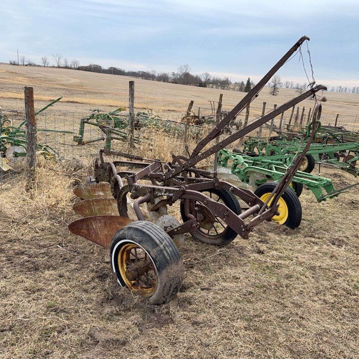 John Deere Pull Type Three Bottom Plow