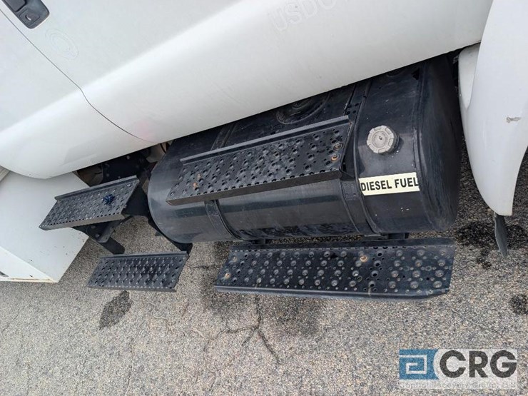2010-ford-f650-image-7