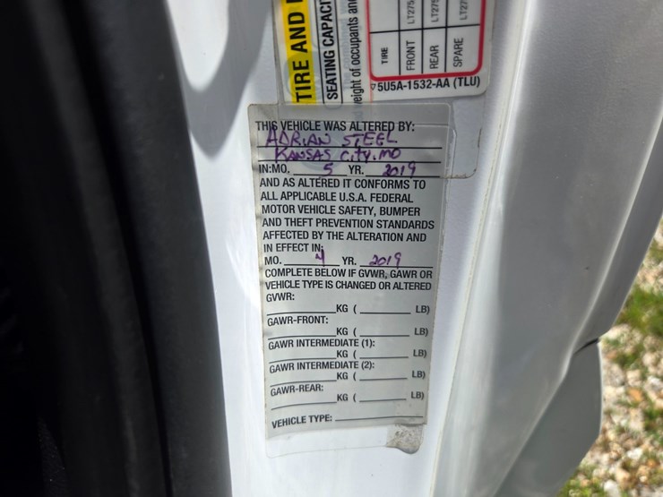 2019-ford-f150-image-29