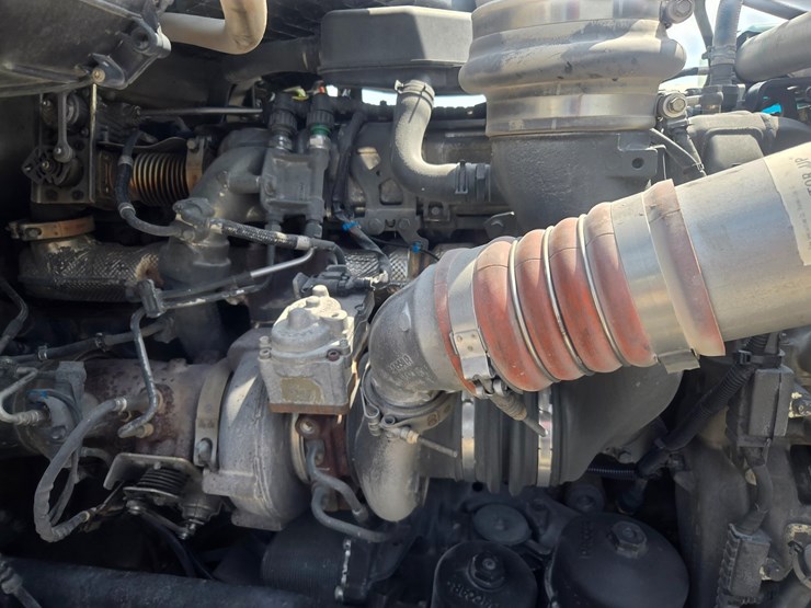 2019-kenworth-t680-image-35