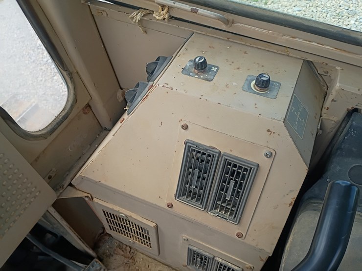 1991-deere-550g-image-29