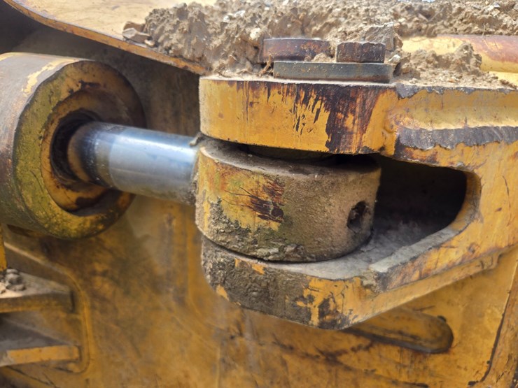 caterpillar-d6m-image-72