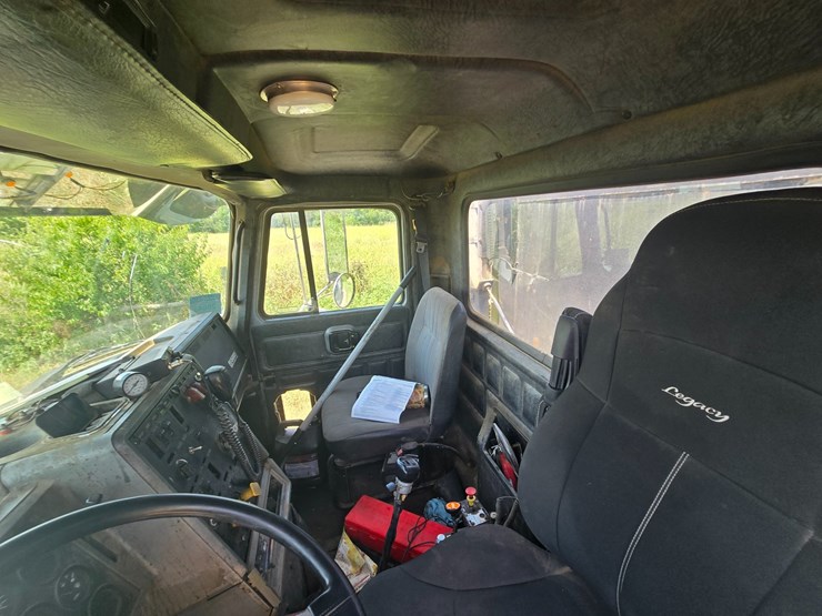 1994-mack-ch613-image-84