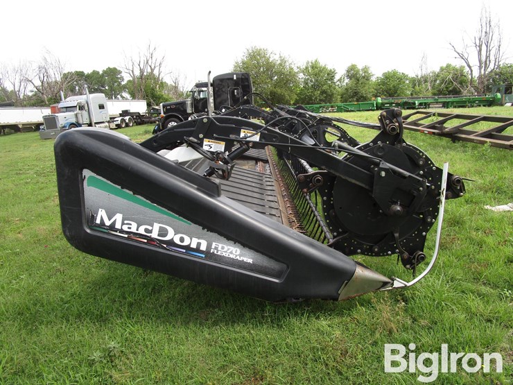2011-mac-don-fd70-image-5