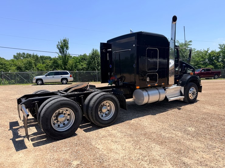 2010-kenworth-t800-image-20