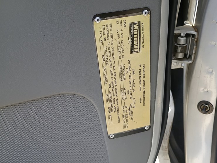 2005-ford-e450-image-27