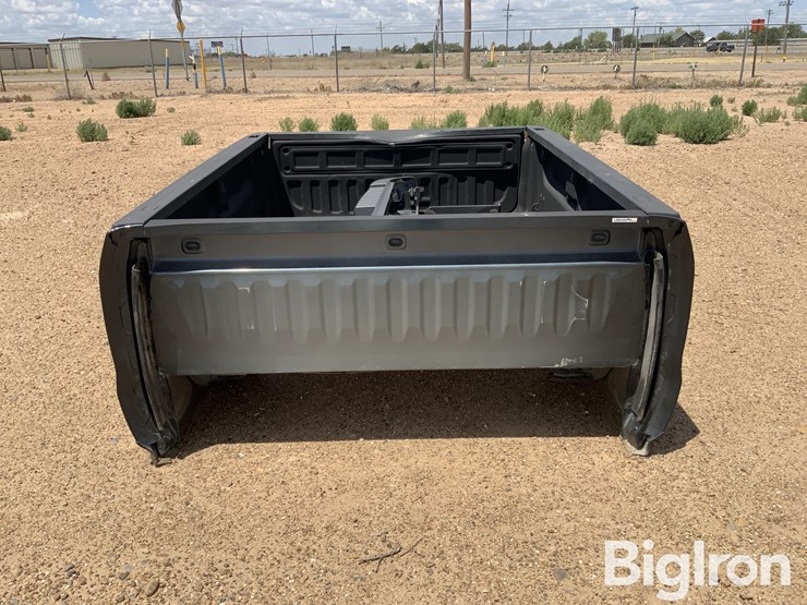 2019-chevrolet-2500-image-2