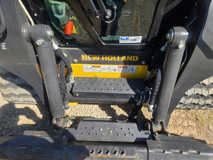 2025-new-holland-c337-image-44